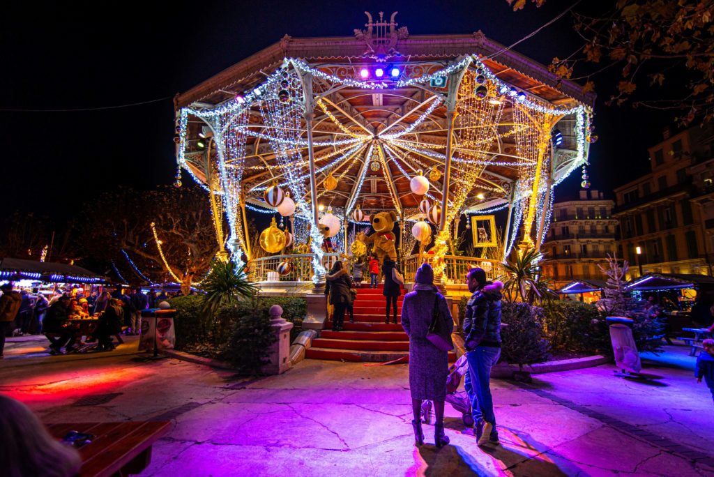 Le Village de Noël à Cannes : Un Événement Magique pour Toute la Famille